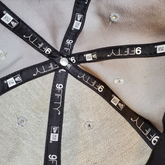 Chicago Bulls Windy City New-Era Classic SnapBack 9Fifty Cap - Picture 11 of 16